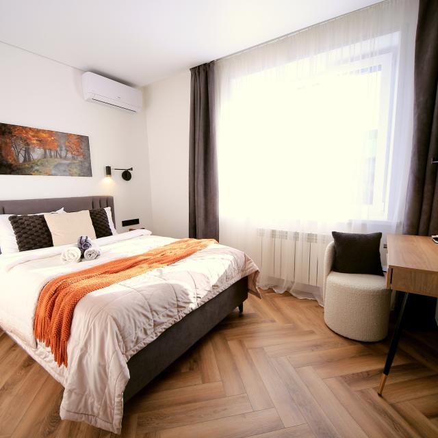 NiceAparts 1-к. - дизайнерский Open-space 46.2 м² на улице Варакина, 13 - до 4 чел