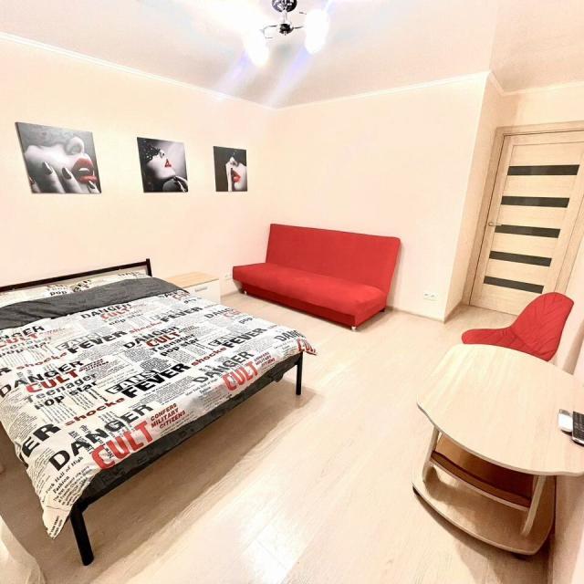 Apartments on Tihom proezde, 4