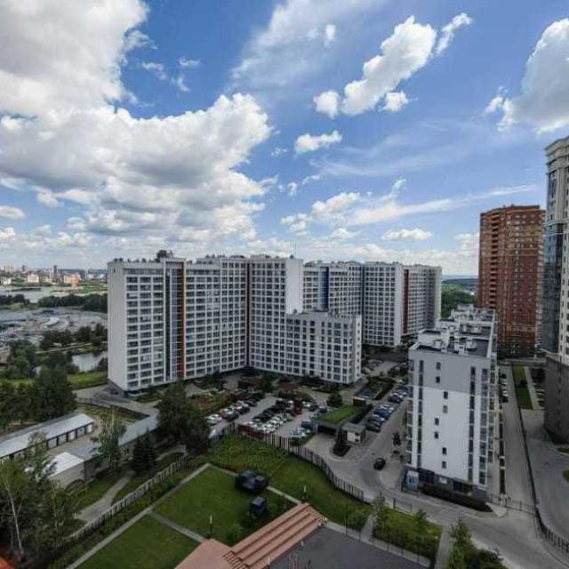 Apartments on Nemirovich-Danchenko 156