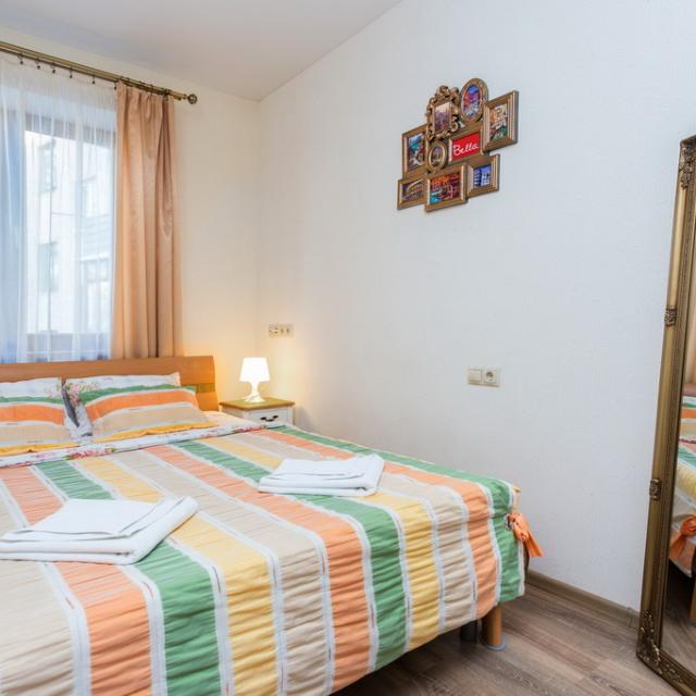 Roomer (Rumer) on Independence Avenue 89
