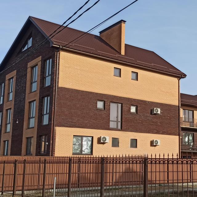 House 9 (Хаус 9)