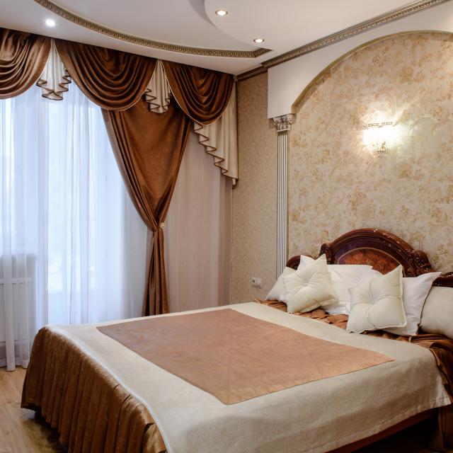 Золотой ключ на улице Авиаторов 25