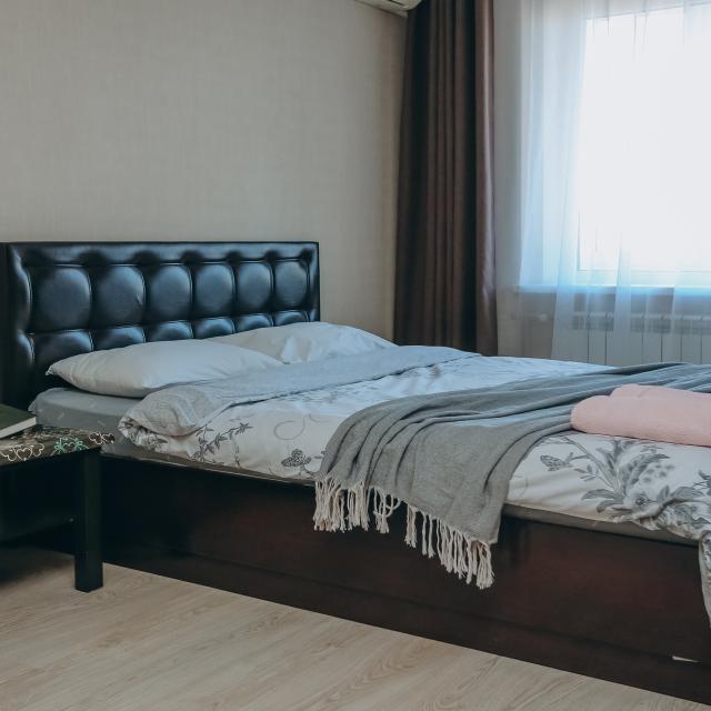 Сеть гостеприимных квартир "Алира". Квартира на Островского