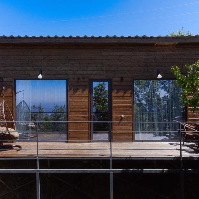 Almahouse Secluded Mountain Cabins (Алмахаус Секлудед Маунтинс Кабинс)