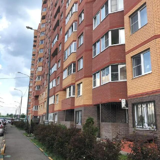 The apartment should be in the neighborhood Suponevo 10