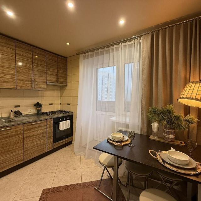Apartment on 115 Popova Street