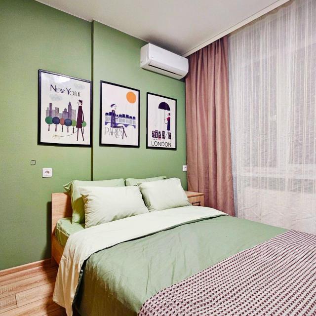Cozy large apartment with 2 separate bedrooms