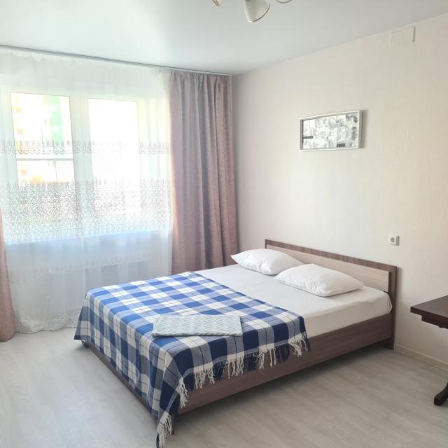 HomeHotel (ХоумОтель) на проспекте Кораблестроителей 62/1