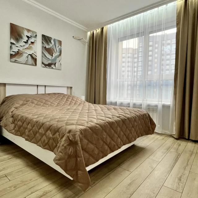 One-bedroom apartment near the park of the residential complex Levoberezhny 