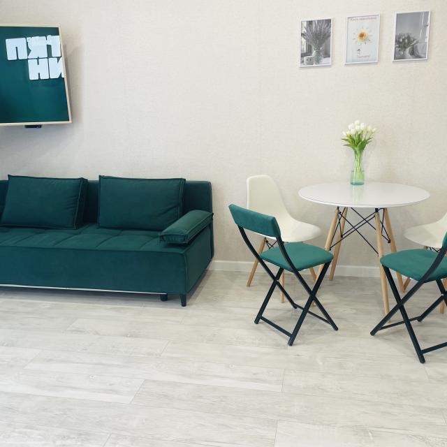 New bright studio in the center