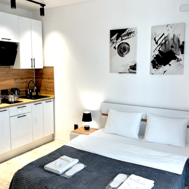 Apartments on 65 let Pobedy street 17