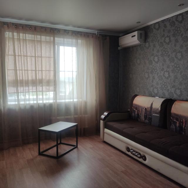 Apartments on 85 Yubileynaya Street