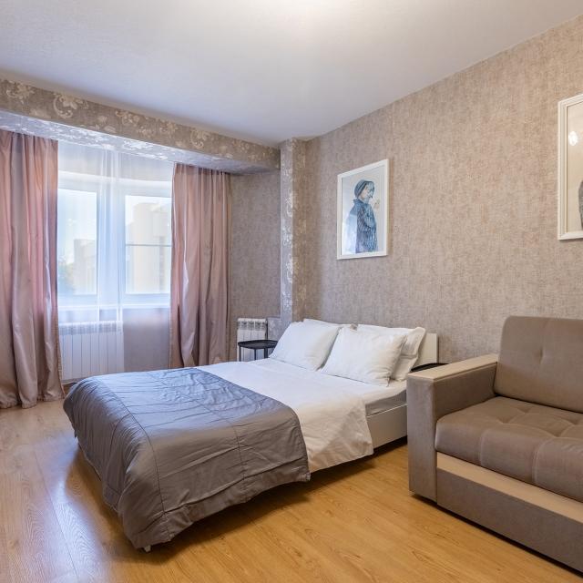 HomeHotel Горького 142