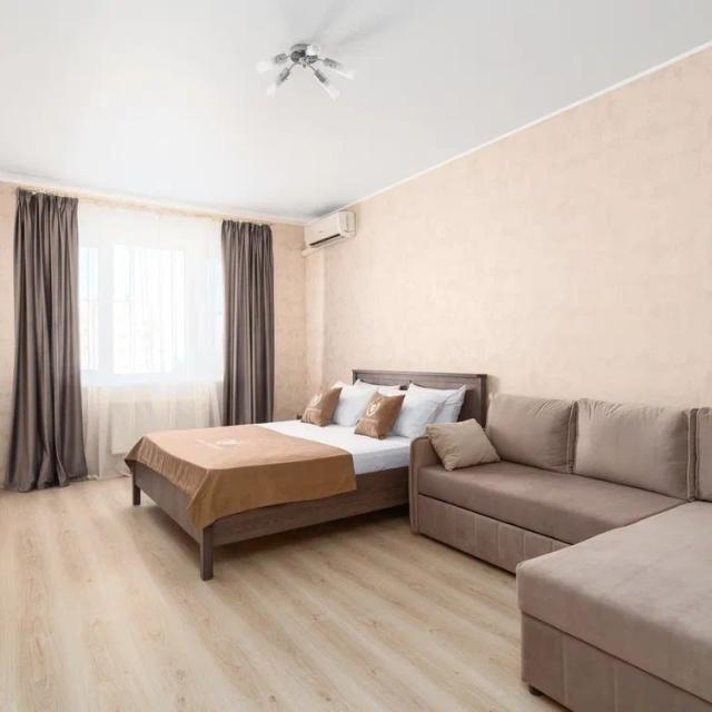 Family Apartments (Фэмили Апартментс) на улице Жлобы 141