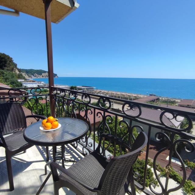 Riviera (Ривьера)