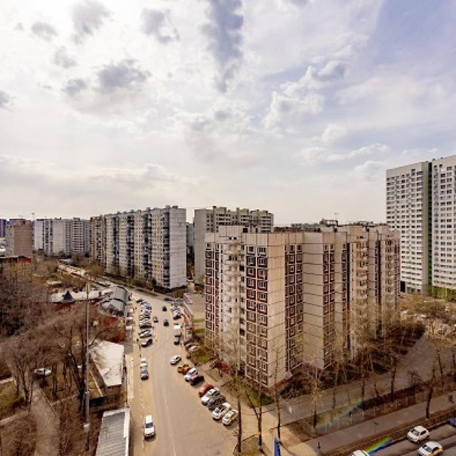 Sunny Days on Kirov Street