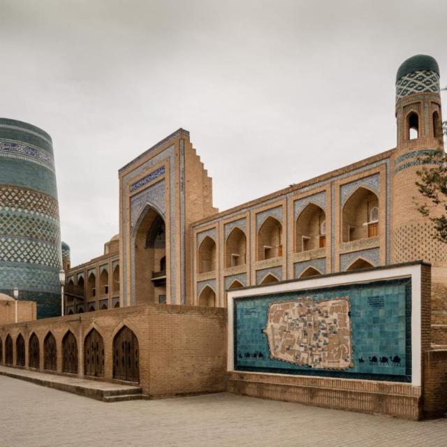 Orient Star Khiva (Ориент Стар Хива)