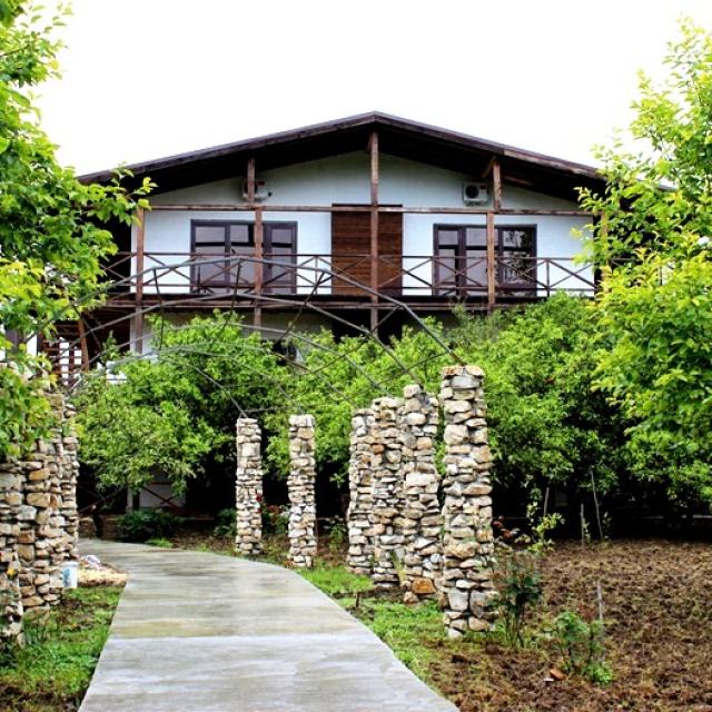 Alaku Hotel (Алаку)