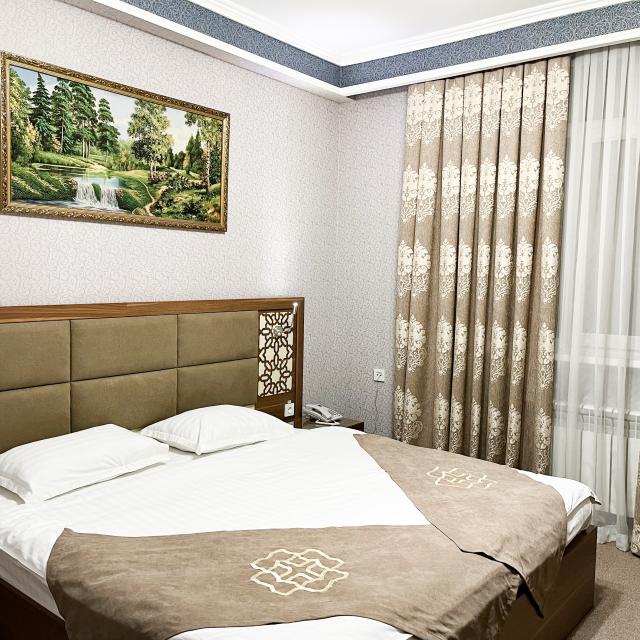 Reikartz Xon Tashkent (Рейкартц Хон Ташкент)