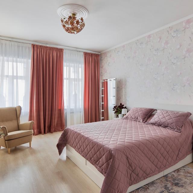 Family apartment near Sennaya