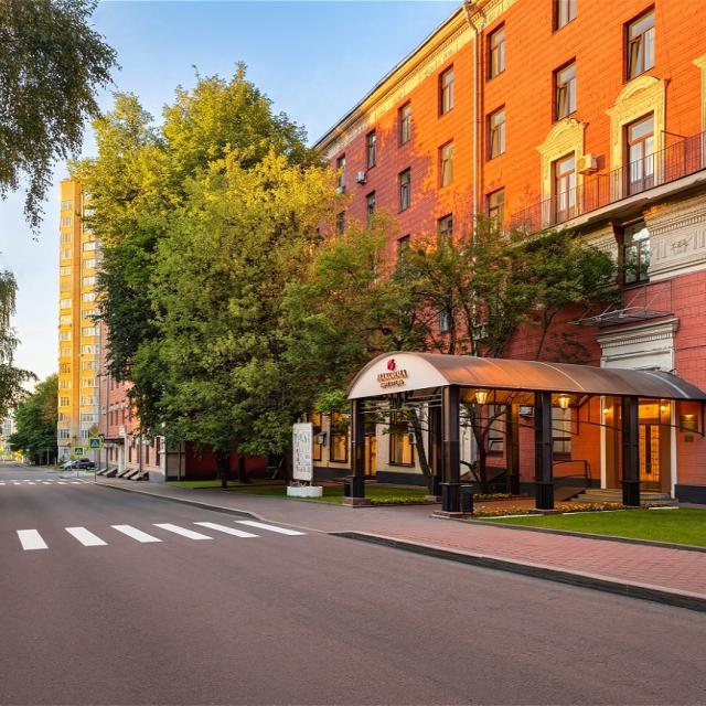 Максима Заря