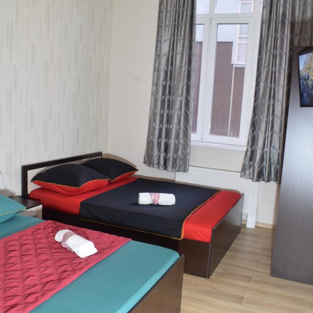 Apartments on Astrakhan Avenue, 7