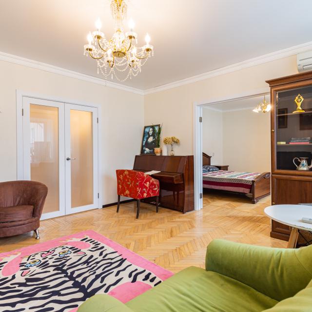 Apartments on 73 Stanislavsky Street