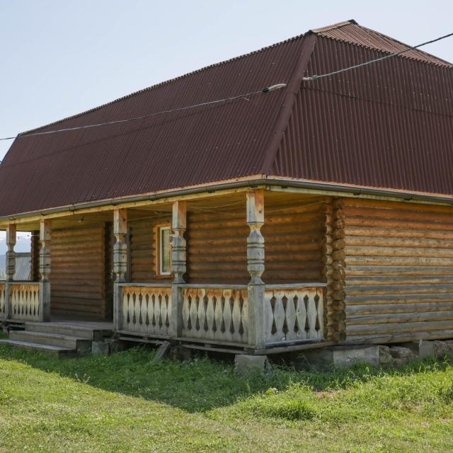 Белуха Чендек