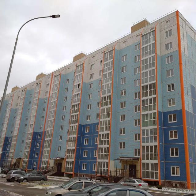 Шарман на проспекте Генерала Тюленева 52