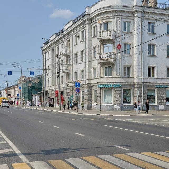 The apartment is located in the historical center of the city, UNESCO zone