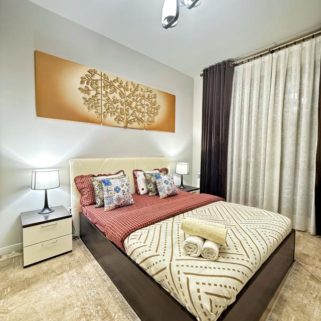Royal Rentals (Роял Ренталс) на улице Янги Алмазар 11В