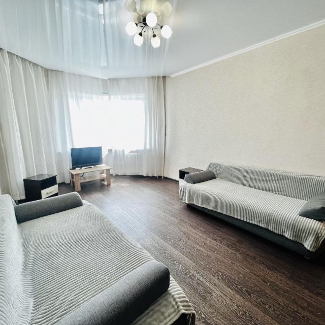 Friedrich Engels Apartment, 2