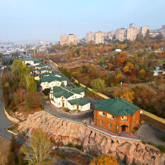 Armenian Village Park Hotel