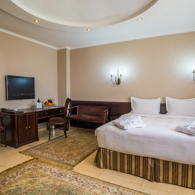 Royal Petrol Almaty (Роял Петрол)