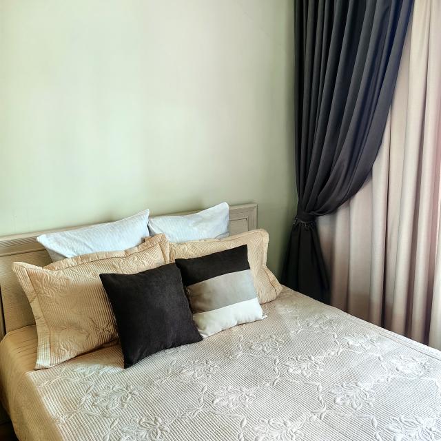 One-room apartment with a view of the Yenisei