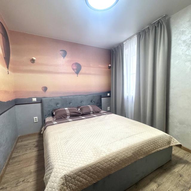 Cozy apartment on Nevsky 7