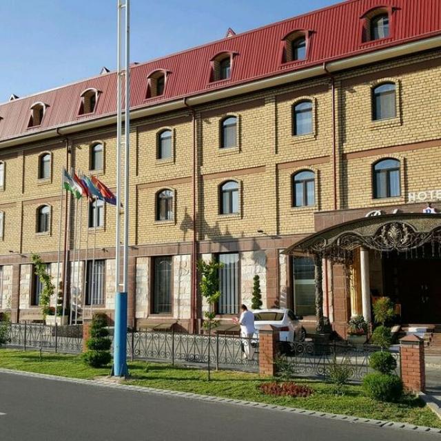 Rakat Plaza (Ракат Плаза)