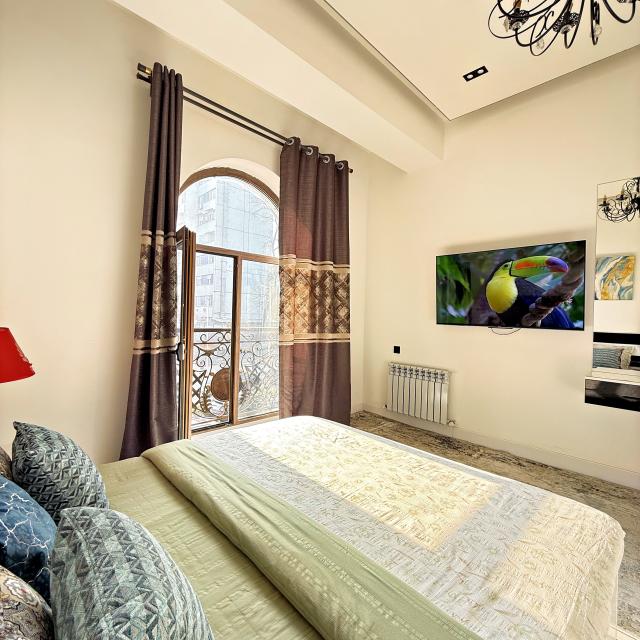 Royal Rentals (Роял Ренталс) на улице Узбекистон Овози 21