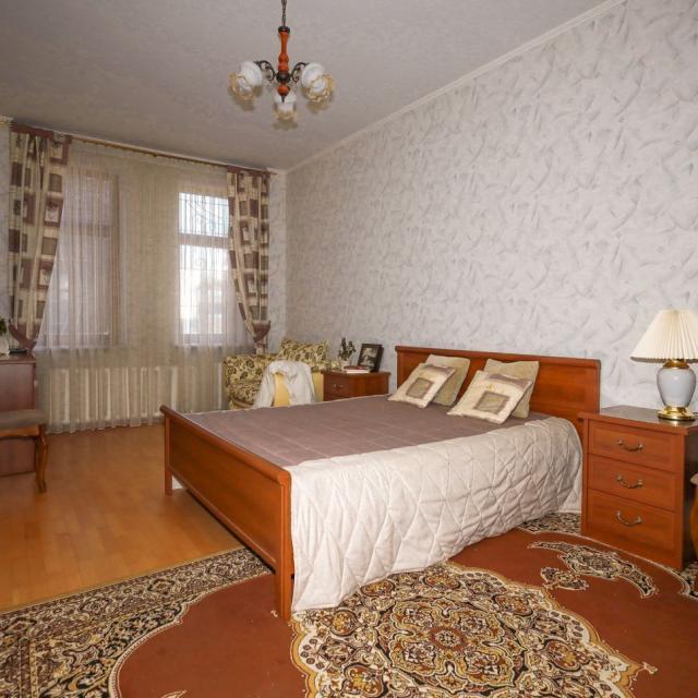Apartments on Kalinina street 10