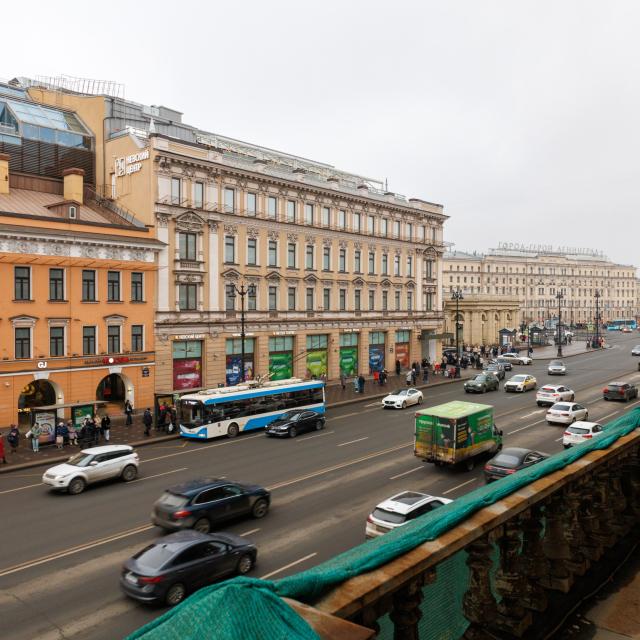 DeRent Apartments with a view of Nevsky Prospekt