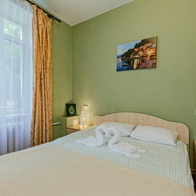 Hotel & Hostel ZOO