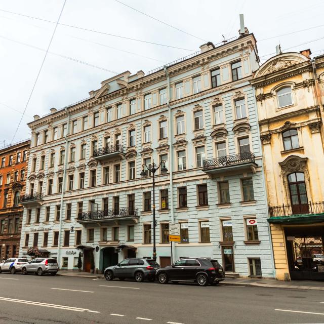 Апартаменты в центре Санкт-Петербург на ул. Марата д. 12