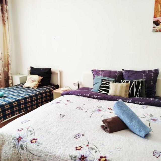 Live in comfort на бульваре Строителей 3
