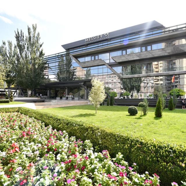 Messier Hotel 53 Yerevan (Мессиер 53 Ереван)