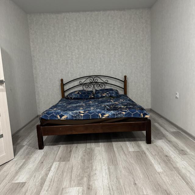 Apartments on Marshal Ustinov Avenue 7/14A