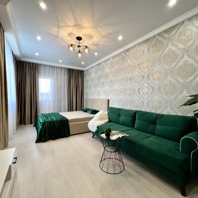 Apartment from the Home Hotel company at 61 Salmyshskaya Street