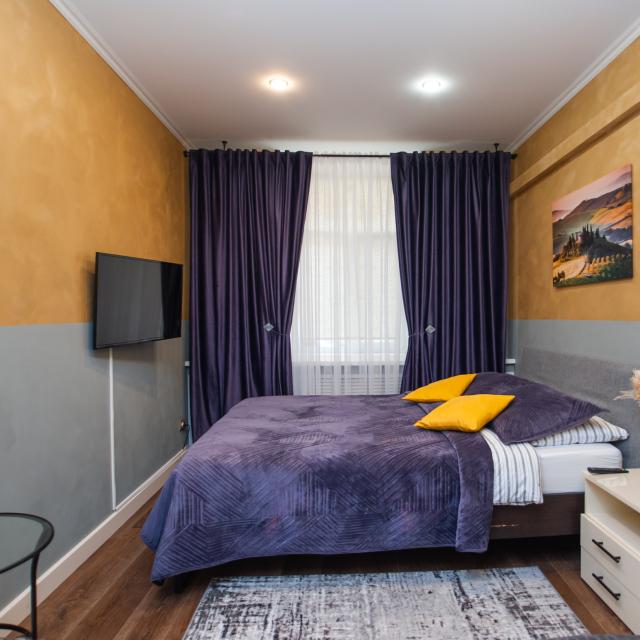 Goldie Home