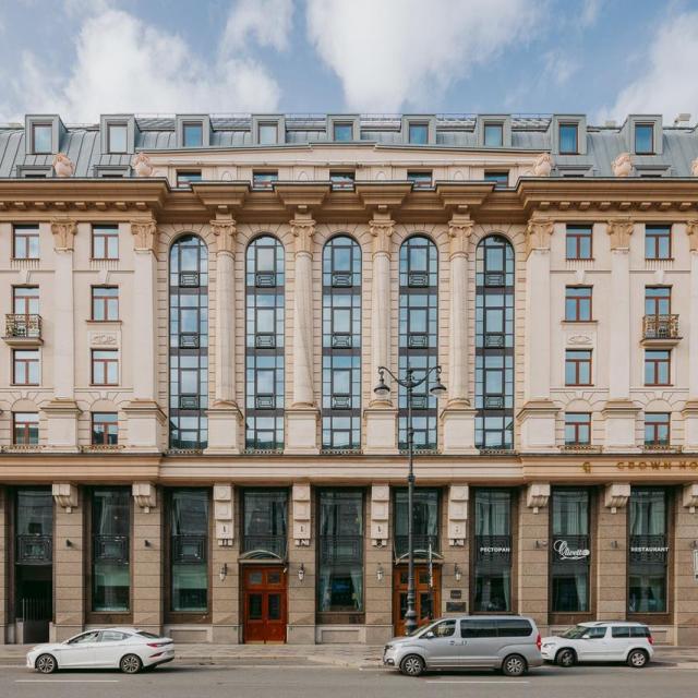 Crown Hotel St. Petersburg (Crown Hotel) (former Crowne Plaza)