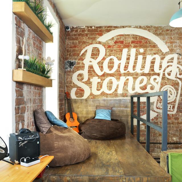 Rolling Stones hostel (Роллинг Стоунс)