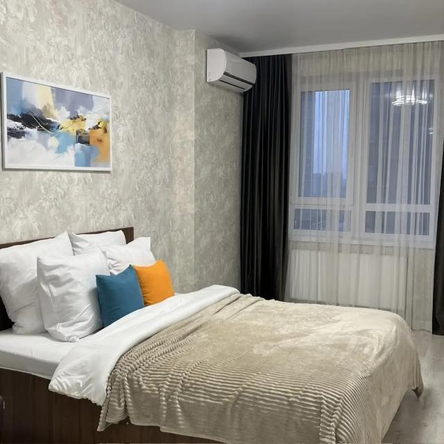 Apartment on Larina street 45 c1